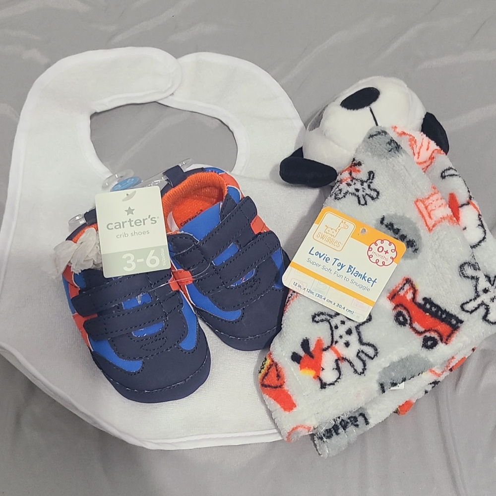 Carter's Baby Shoes and Blanket Set